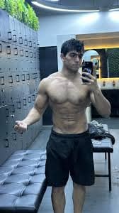 Is Henry Cavill On Steroids